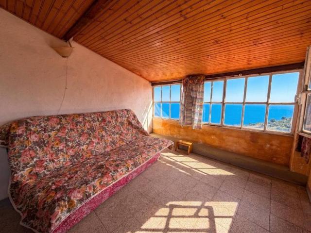 Rustico in vendita a Costarainera, Liguria