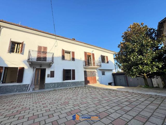Rustico in vendita a Calosso, Asti