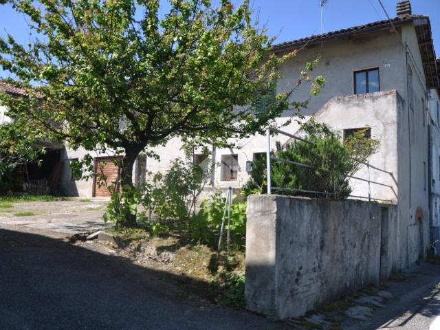 Rustico in vendita a Piemonte, Asti
