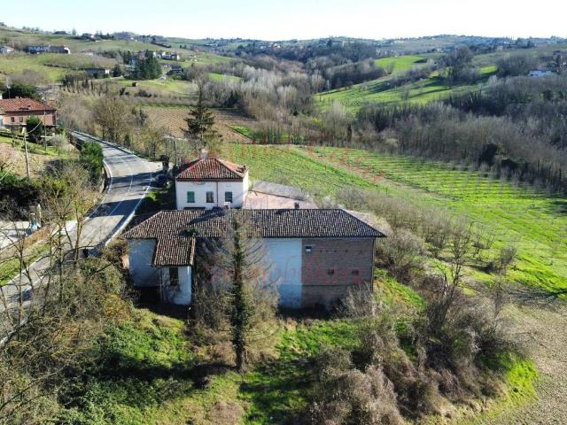 Rustico in vendita a Piemonte, Asti