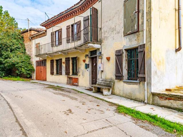 Rustico in vendita a Piemonte, Asti