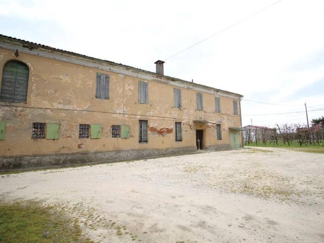 Rustico in vendita a Unione dei comuni della Bassa Romagna, Bagnacavallo