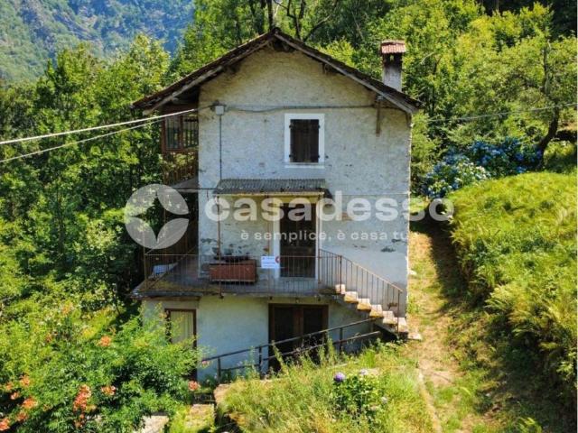 Rustico in vendita a Cellio con Breia, Piemonte