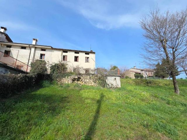 Rustico in vendita a San Marco, Creazzo