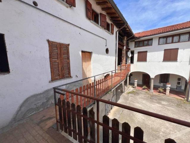 Rustico in vendita a Credaro, Lombardia