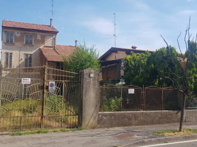 Rustico in vendita a Ombriano, Crema