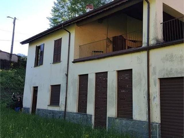 Rustico in vendita a Maggio, Cremeno