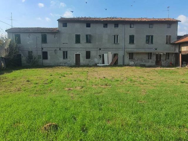 Rustico in vendita a Battaglione, Cremona