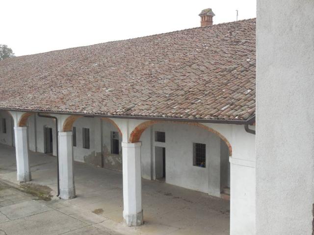 Rustico in vendita a Roncacesa, Cremona