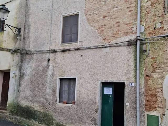 Rustico in vendita a Crespina Lorenzana, Lorenzana