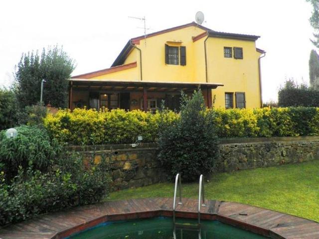 Rustico in vendita a Crespina Lorenzana, Cenaia