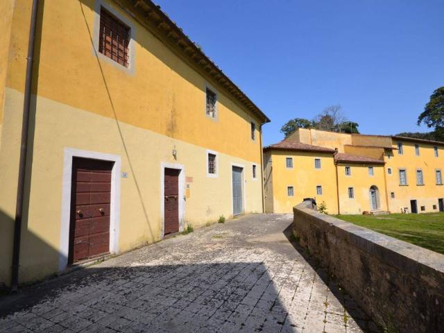Rustico in vendita a Crespina Lorenzana, Crespina