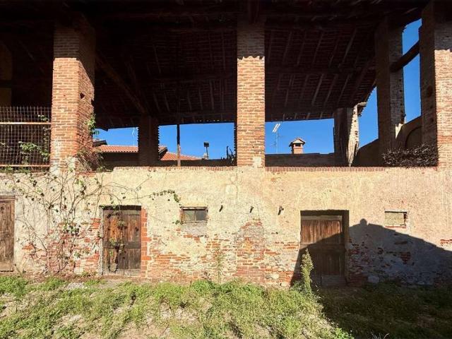 Rustico in vendita a Cressa, Novara