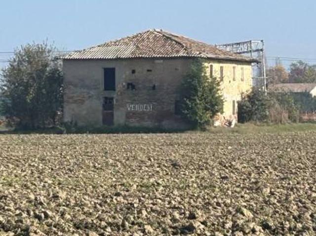 Rustico in vendita a Unione Terre d'Acqua, Crevalcore