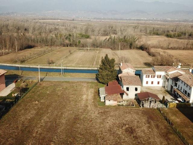 Rustico in vendita a Crocetta Del Montello, Veneto