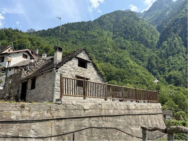 Villa Indipendente in vendita a Piemonte, Verbano-cusio-ossola