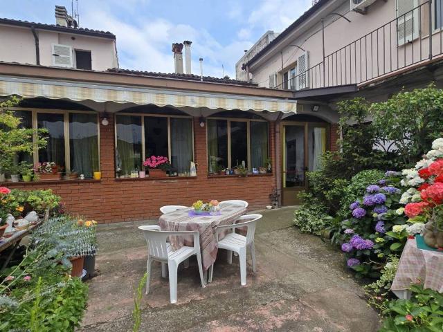 Rustico in vendita a Crotta D'adda, Lombardia