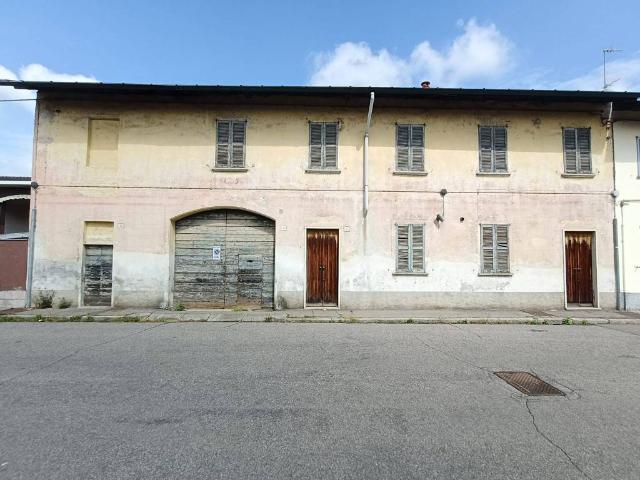 Rustico in vendita a Cuggiono, Lombardia
