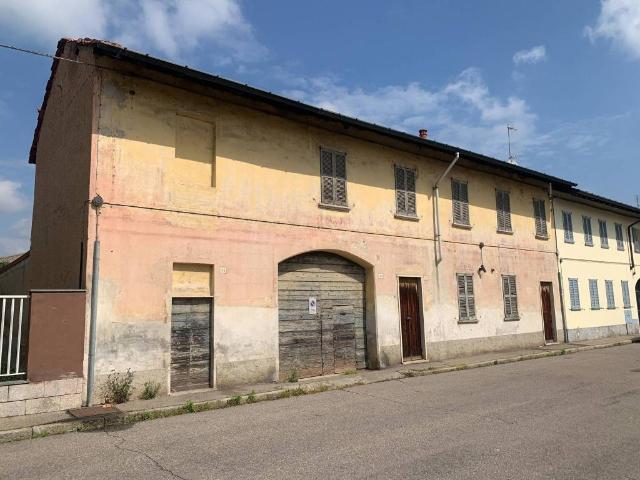 Rustico in vendita a Cuggiono, Lombardia