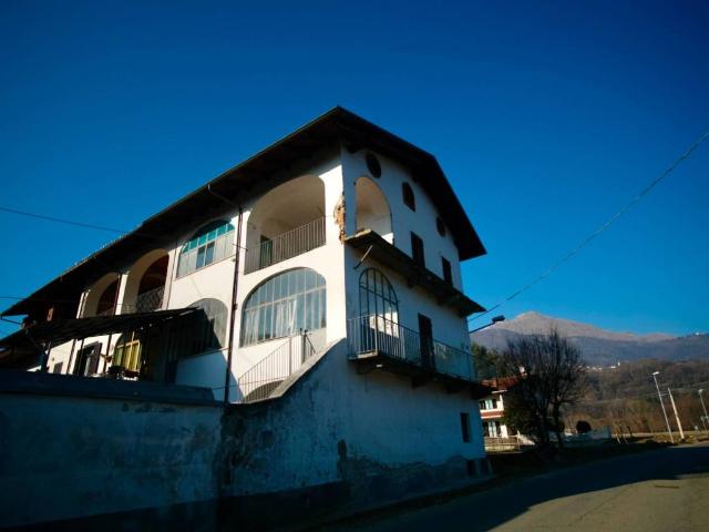 Rustico in vendita a Deiro Inferiore, Piemonte