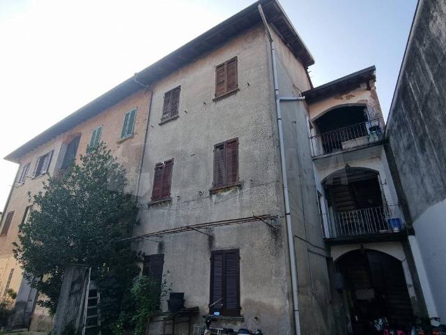 Rustico in vendita a Olcella, Dairago