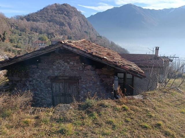 Rustico in vendita a Comunità montana della valle Camonica, Angolo Terme
