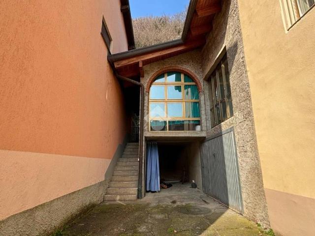 Rustico in vendita a Comunità montana della valle Camonica, Darfo