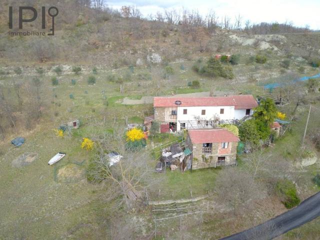 Rustico in vendita a Dego, Savona