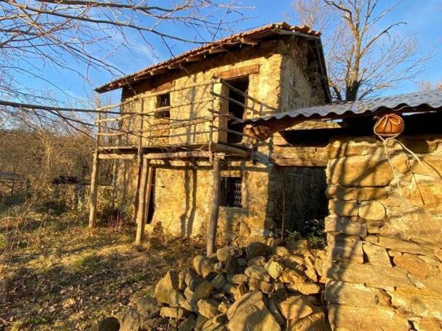 Rustico in vendita a Dego, Liguria