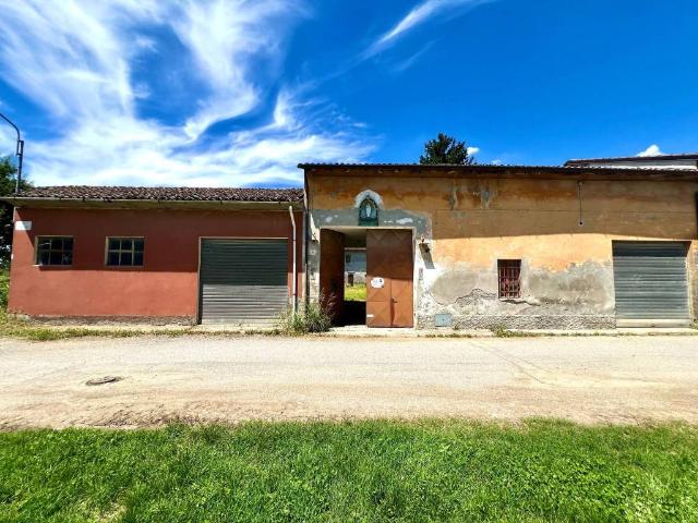 Rustico in vendita a Derovere, Lombardia