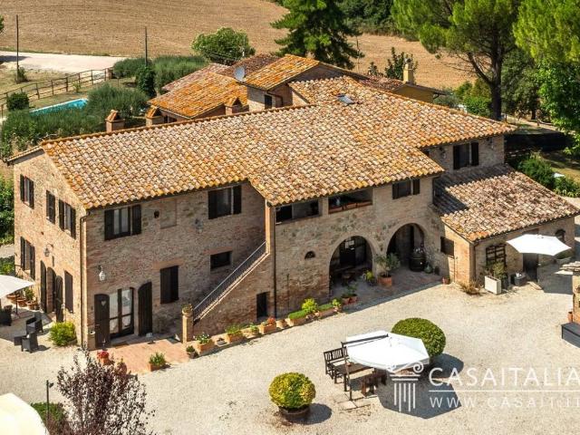 Rustico in vendita a Deruta, Umbria