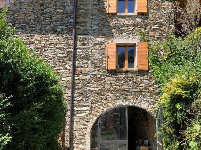 Rustico in vendita a Dervio, Lombardia