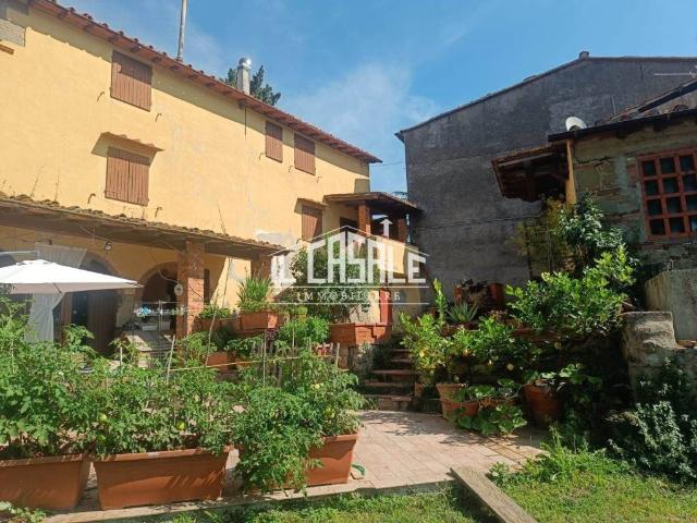 Rustico in vendita a Dicomano, Toscana