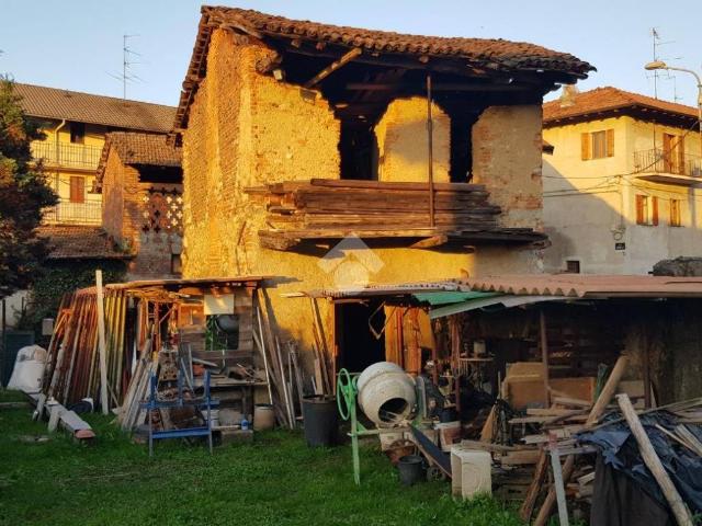Rustico in vendita a Rocchetta, Piemonte