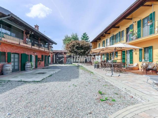 Rustico in vendita a Divignano, Novara