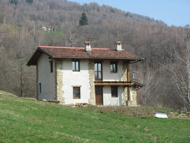 Rustico in vendita a Piemonte, Biella