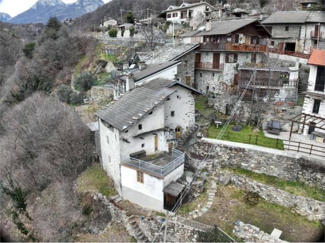Rustico in vendita a Donnas, Aosta