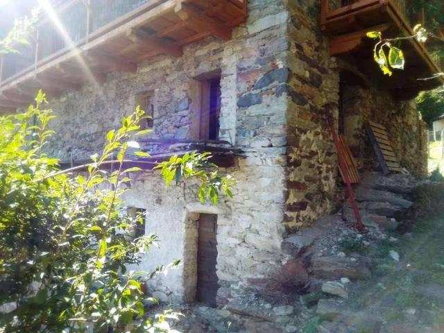 Appartamento in vendita a Donnas, Aosta