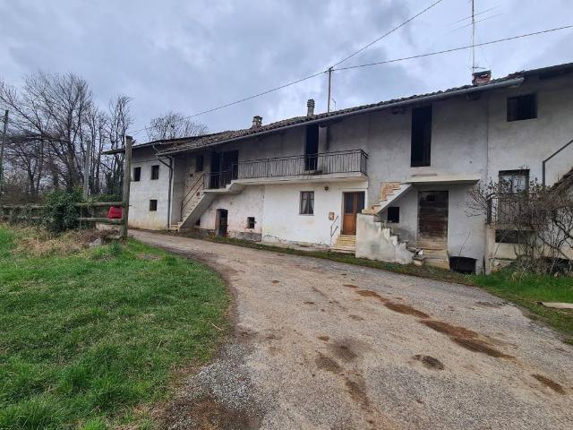 Rustico in vendita a Monastero, Piemonte