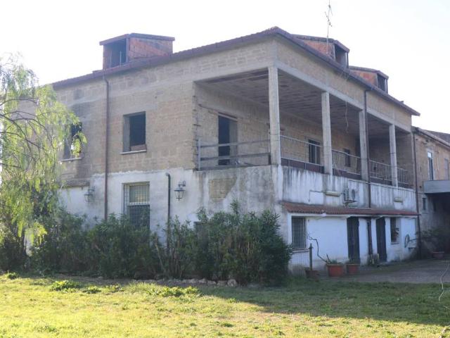 Rustico in vendita a Sant'agata De' Goti, Campania