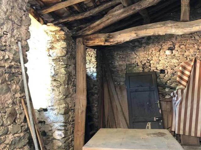 Rustico in vendita a Comunità Montana Valli del Verbano, Dumenza