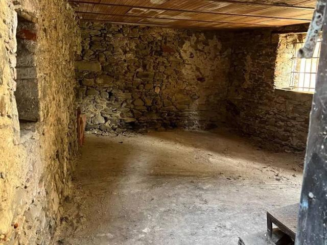 Rustico in vendita a Comunità Montana Valli del Verbano, Dumenza