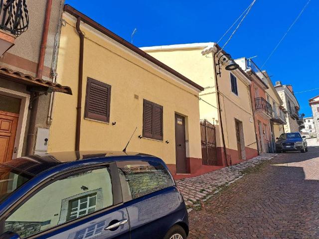 Rustico in vendita a Duronia, Molise