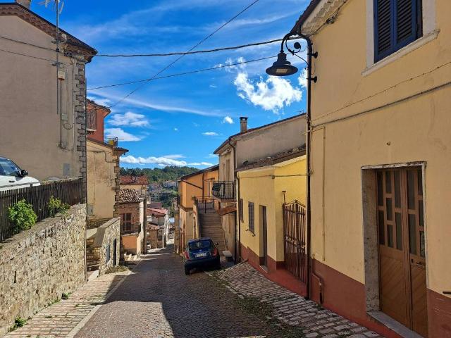 Rustico in vendita a Duronia, Molise