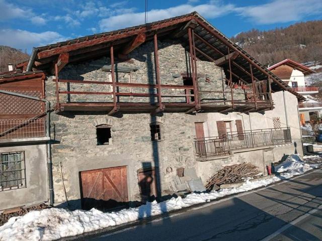 Rustico in vendita a Emarese, Aosta