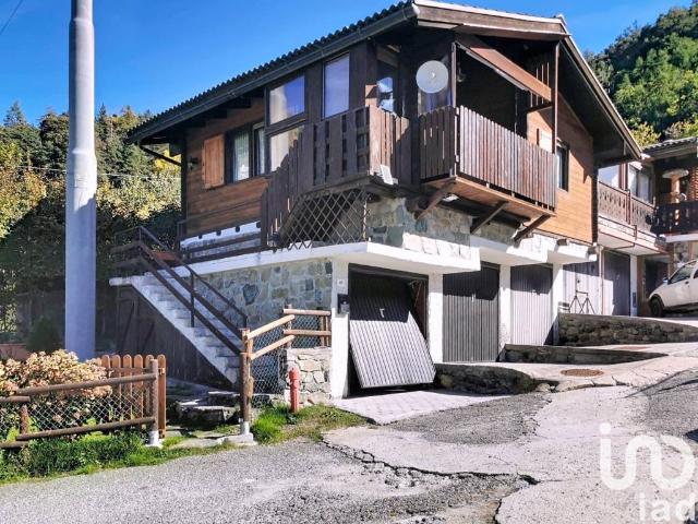 Villa Indipendente in vendita a Emarese, Aosta