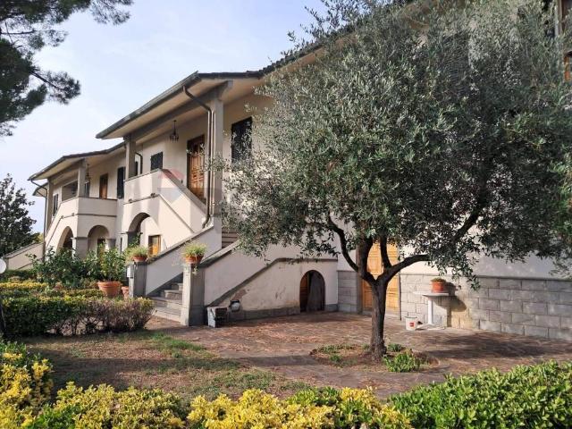Rustico in vendita a Unione dei Comuni Circondario dell'Empolese Valdelsa, Empoli