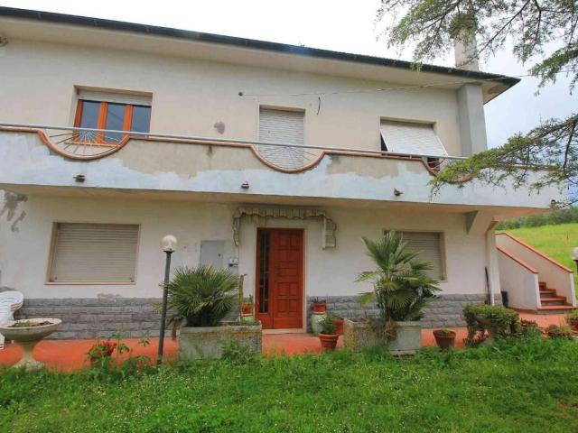 Rustico in vendita a Monterappoli, Empoli