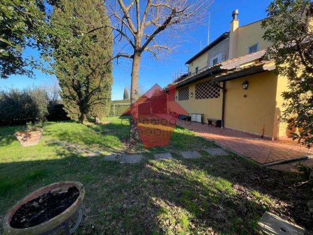 Rustico in vendita a Piazzano, Empoli