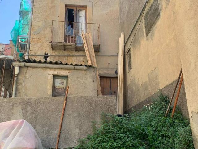Rustico in vendita a Enna Bassa, Enna